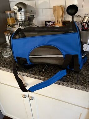 Blue Soft-Sided Pet Carriery with Mesh Panels